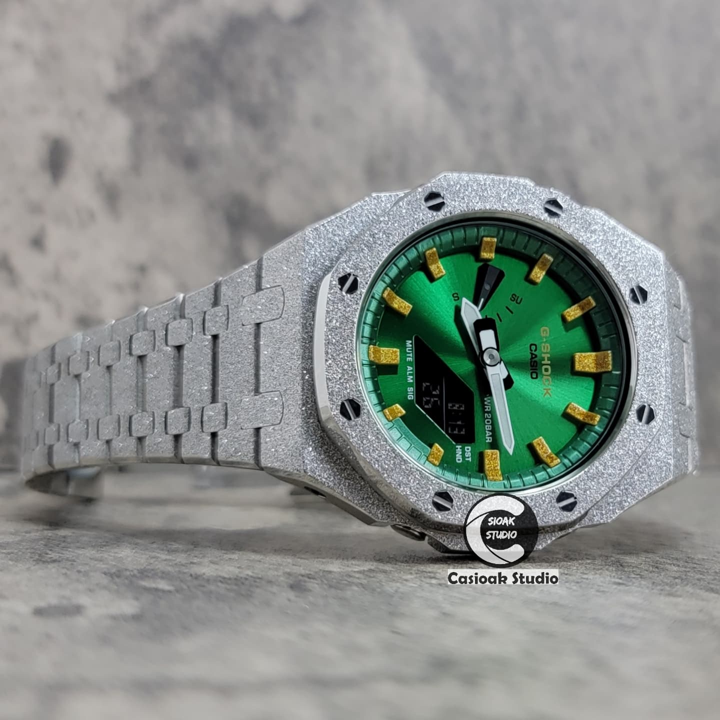 Casioak Mod Watch Frosted Silver Case Metal Strap Gold Time Mark Green Dials 44mm